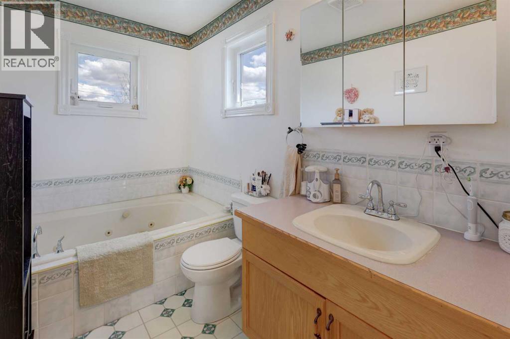 426 9 Street - Image 12
