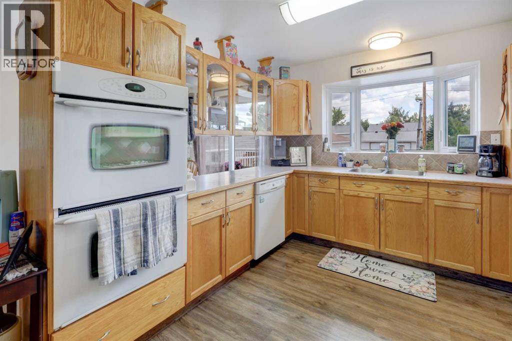 426 9 Street - 6