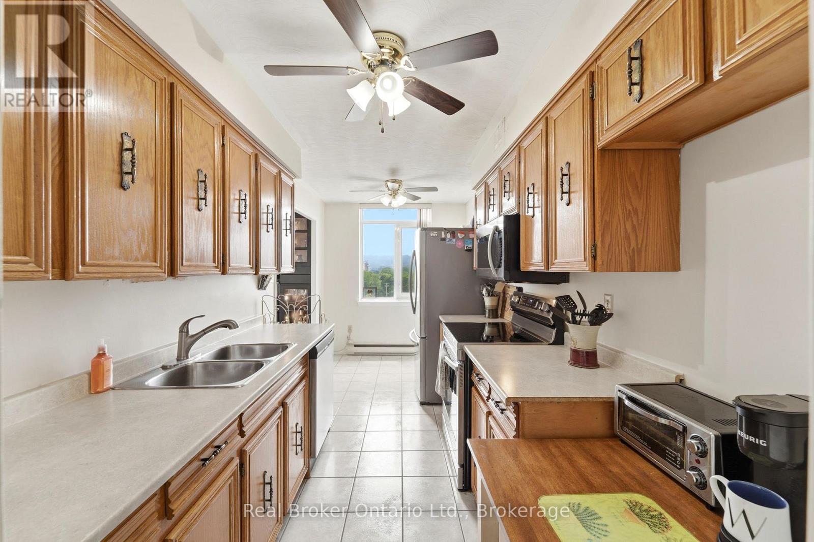 #908 40 HARRISFORD STREET - Image 11