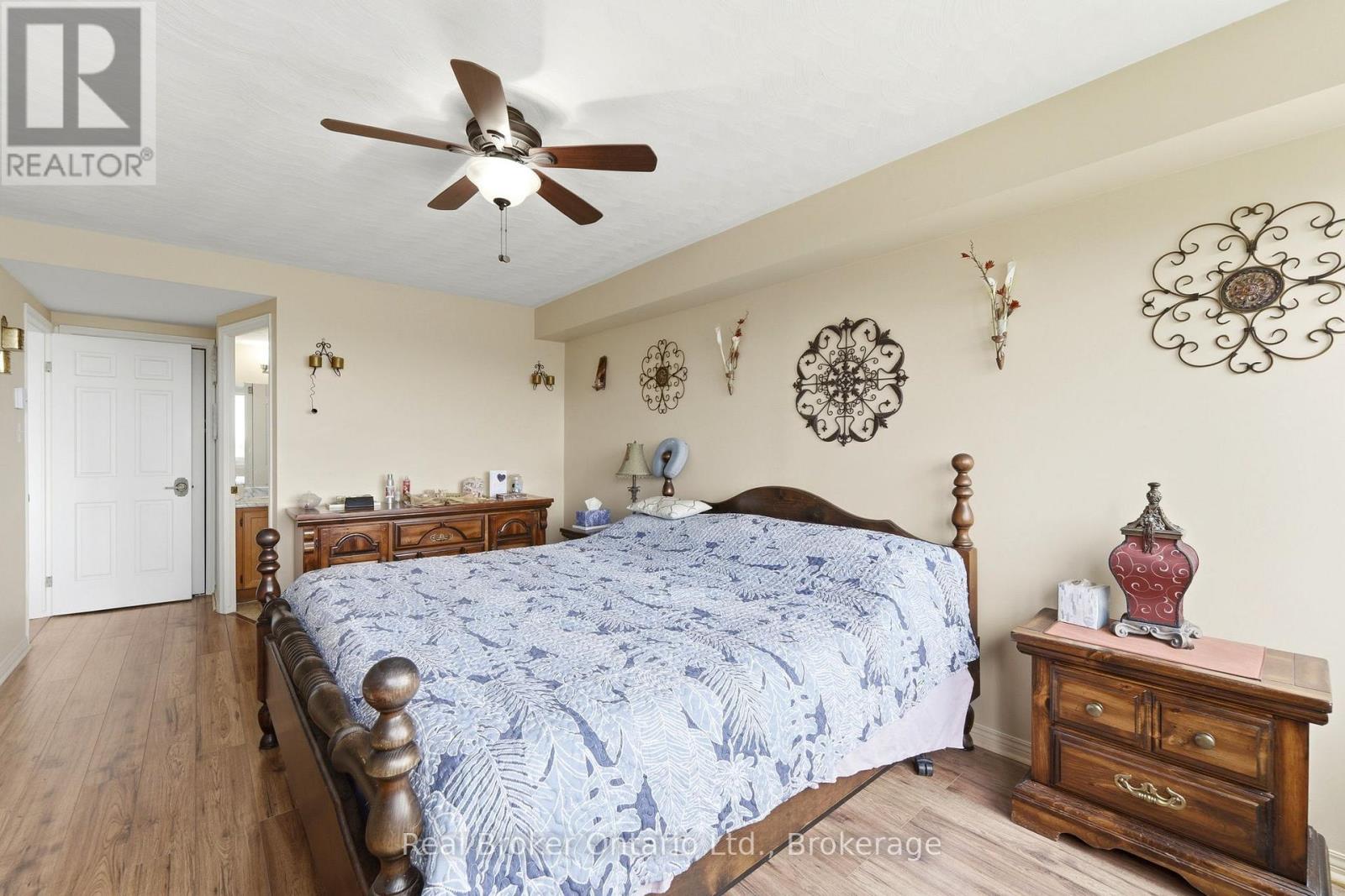 #908 40 HARRISFORD STREET - Image 20