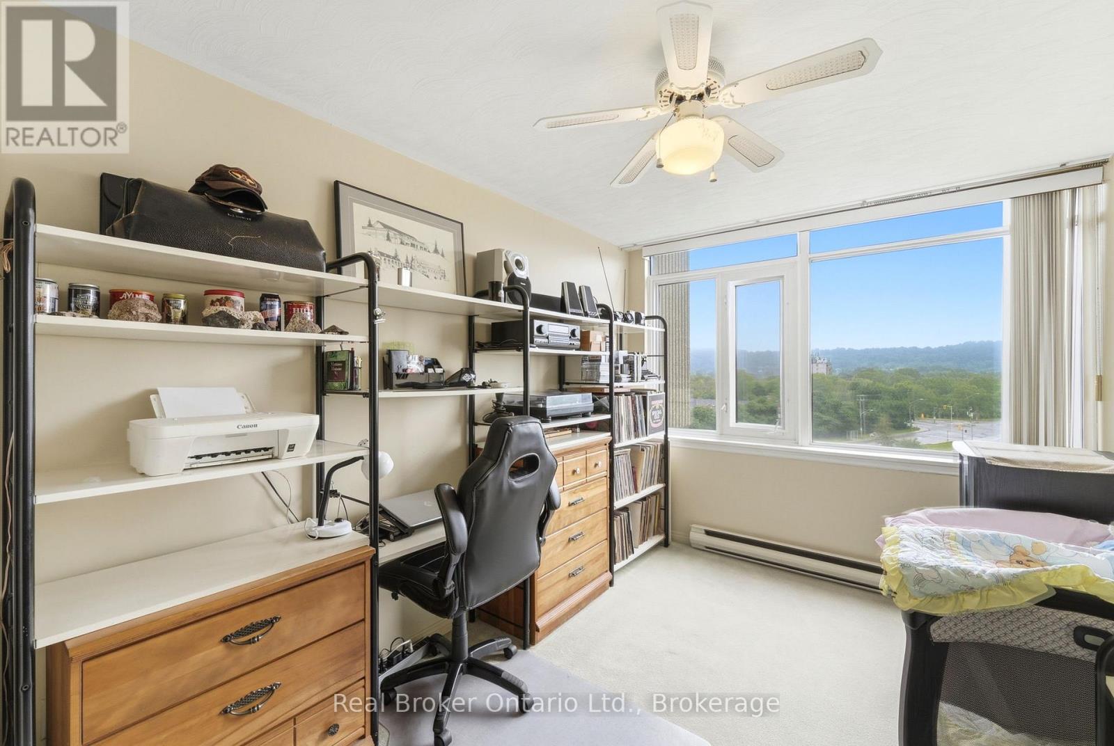 #908 40 HARRISFORD STREET - Image 24