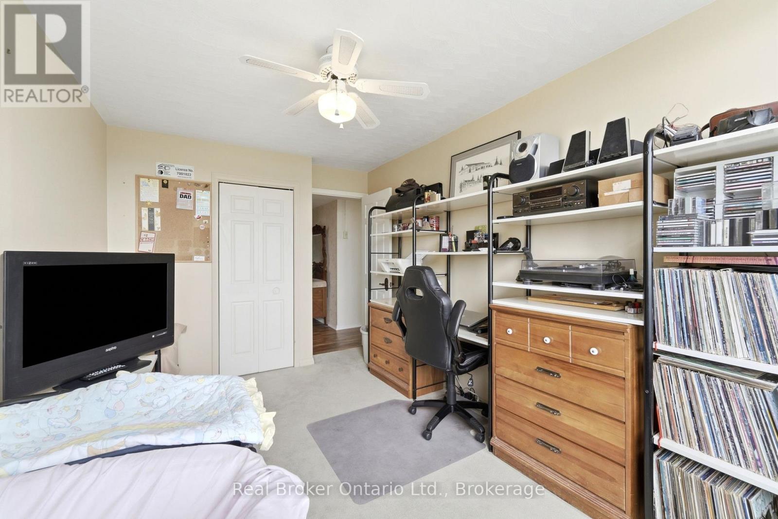 #908 40 HARRISFORD STREET - Image 25