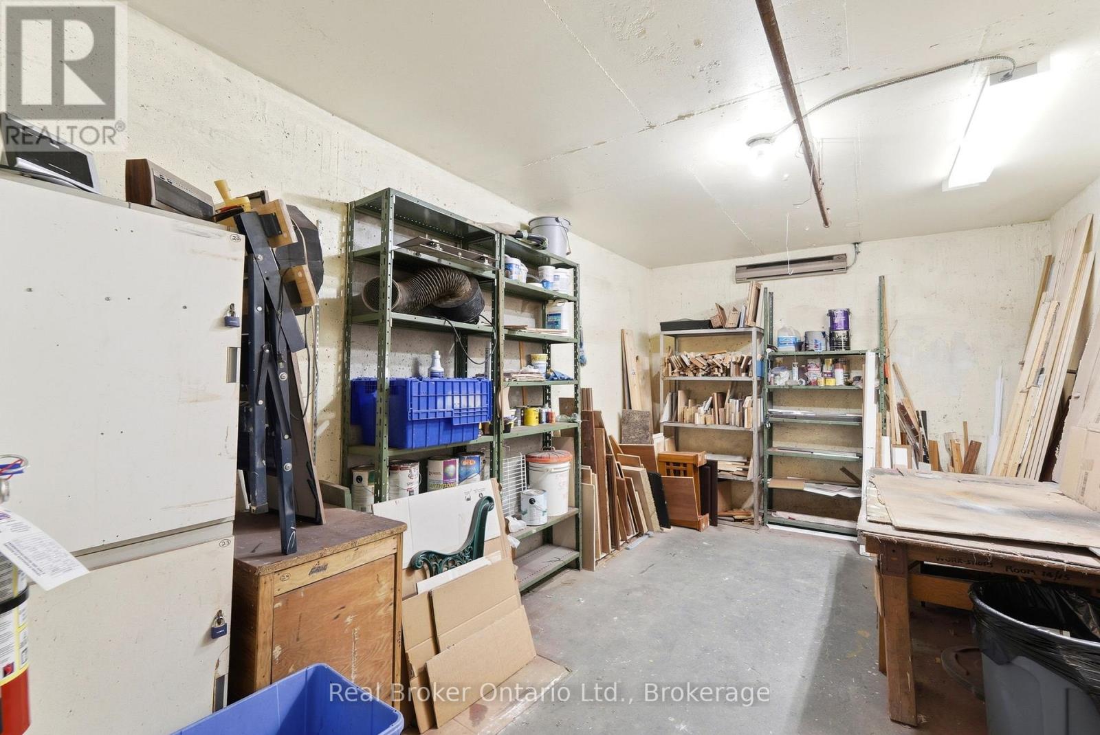 #908 40 HARRISFORD STREET - Image 33