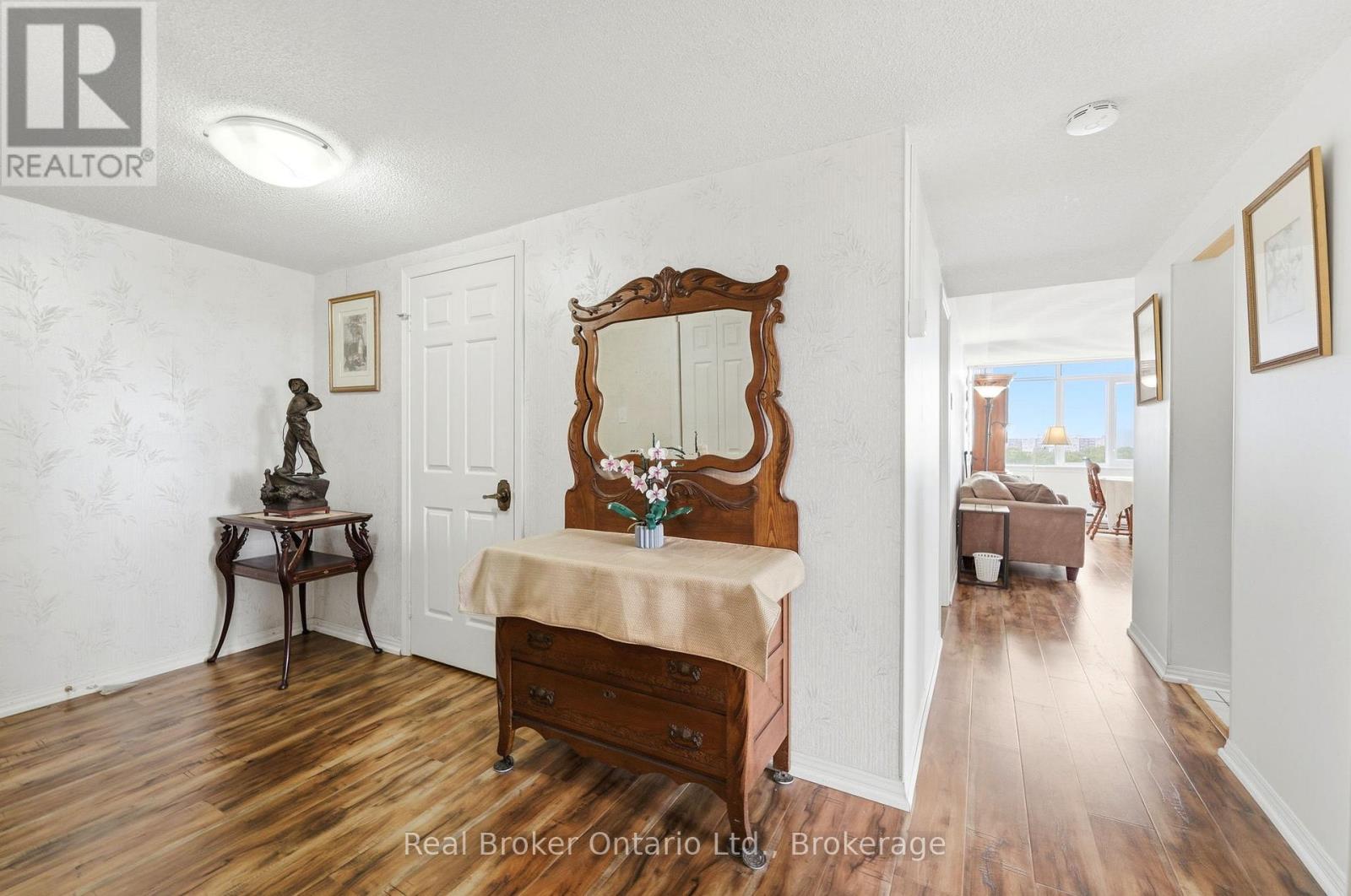 #908 40 HARRISFORD STREET - Image 6