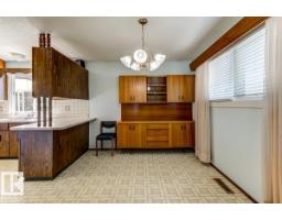 Bedroom 3 - 5811 92 Av Nw, Edmonton, AB T6B2G9 Photo 6