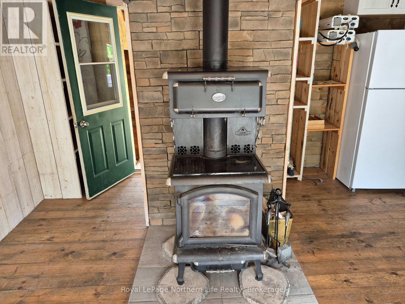 554 JANVEAU ROAD - 10