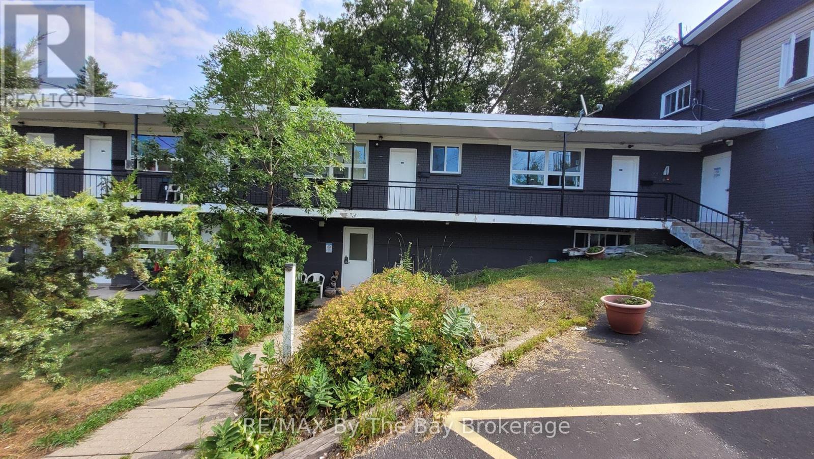 B12 - 280 RIVER ROAD E, Wasaga Beach — photo 1