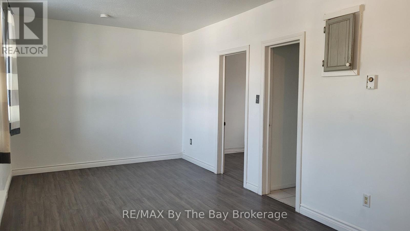 #B12 280 River Road East, Wasaga Beach, Ontario, L9Z2L7, Wasaga Beach, Ontario — photo 4 of 5