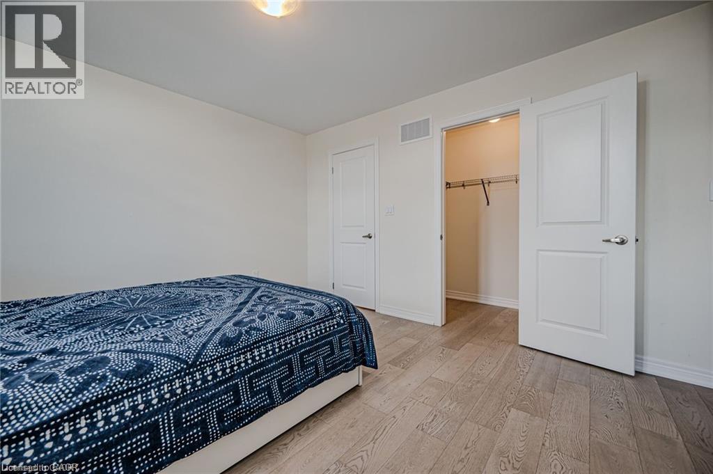 91 PINOT Crescent - 35