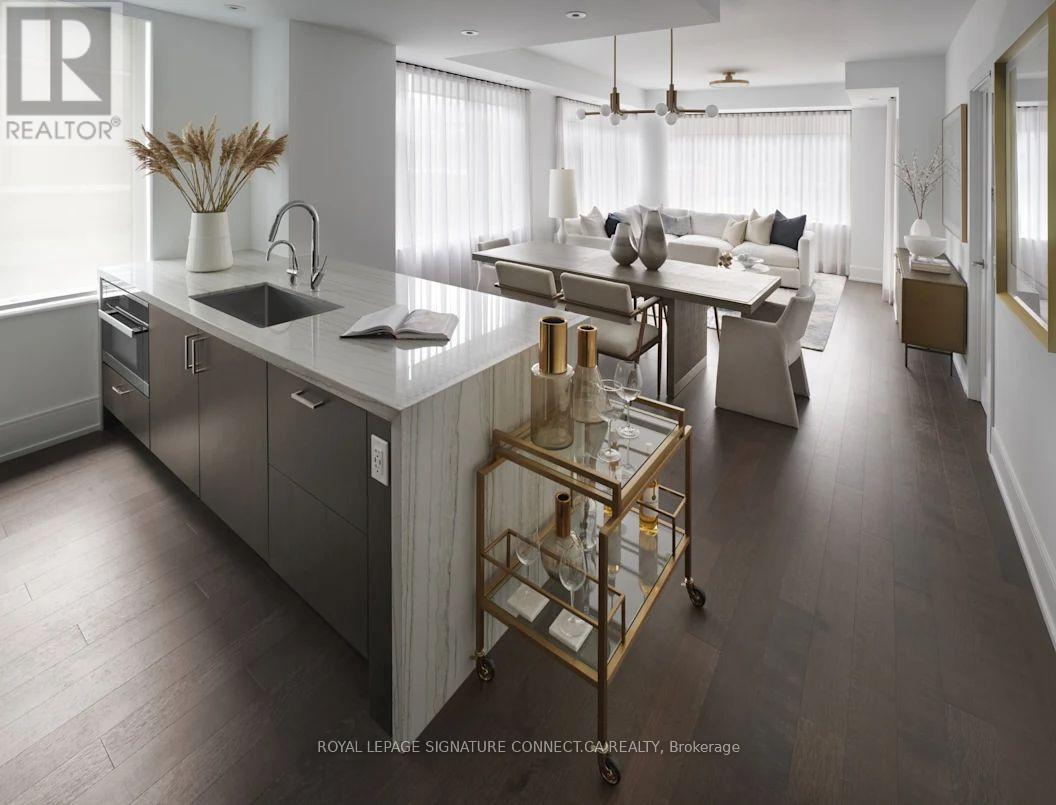 #402 455 WELLINGTON STREET W - 8