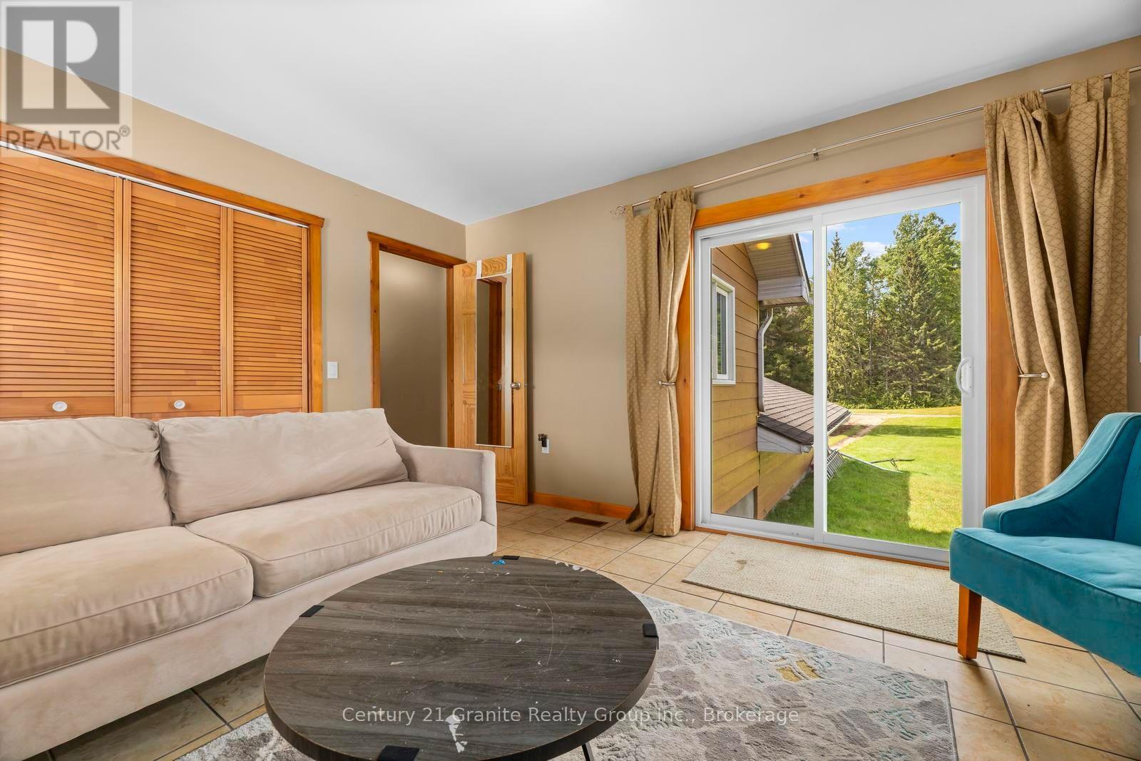 573 BROWNS ROAD - 21