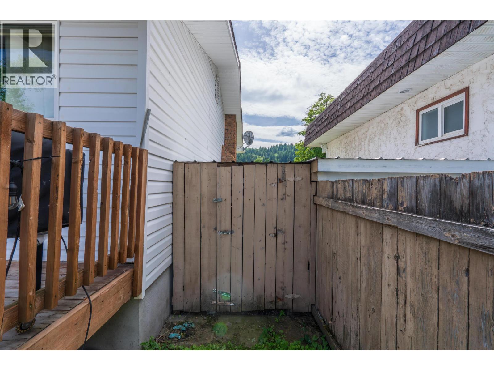 1092 LIMESTONE CRESCENT - Image 20