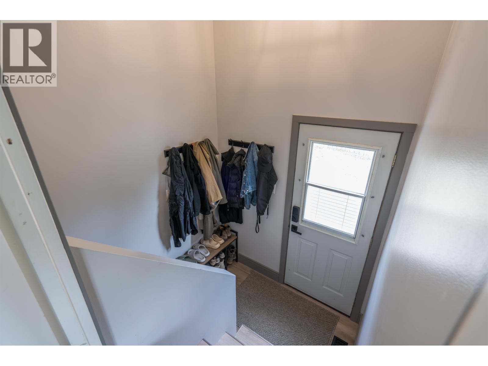 1092 LIMESTONE CRESCENT - Image 13