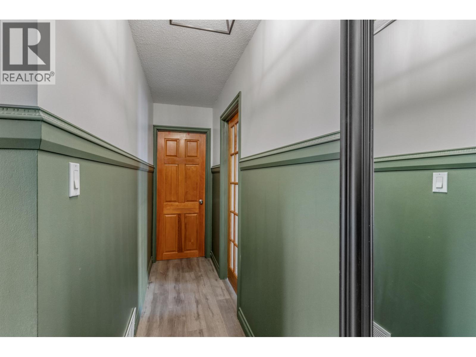 1092 LIMESTONE CRESCENT - Image 8