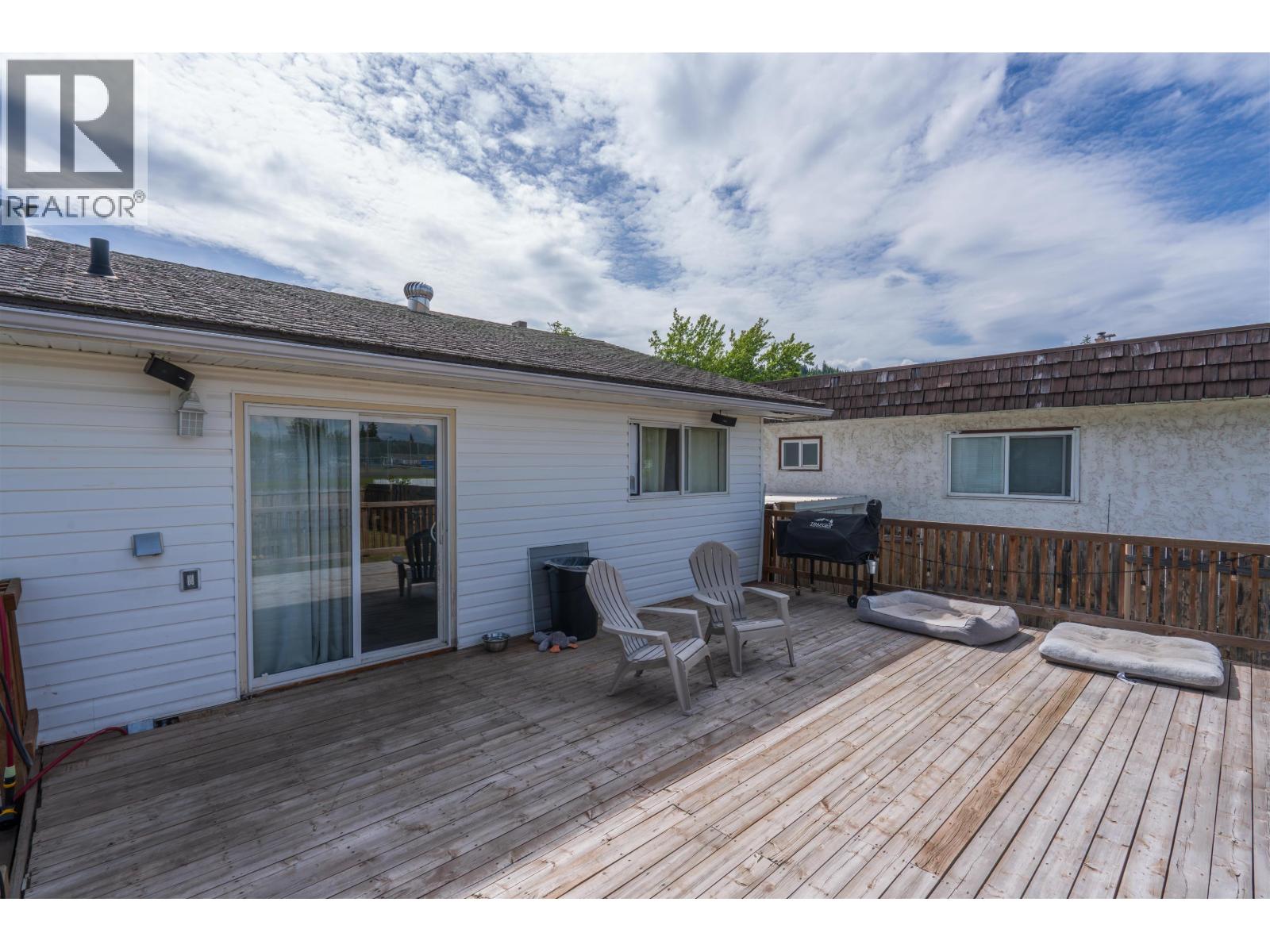 1092 LIMESTONE CRESCENT - 23