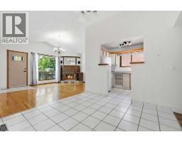 4205 16 Street SW - photo 9