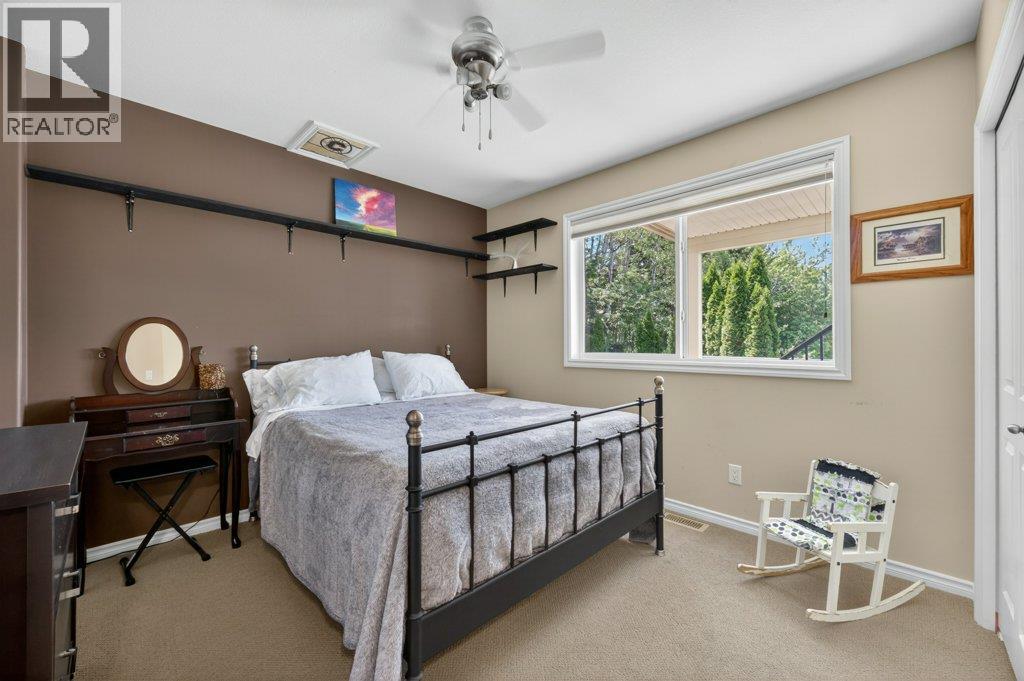 #2 1581 20 Street NE - 59