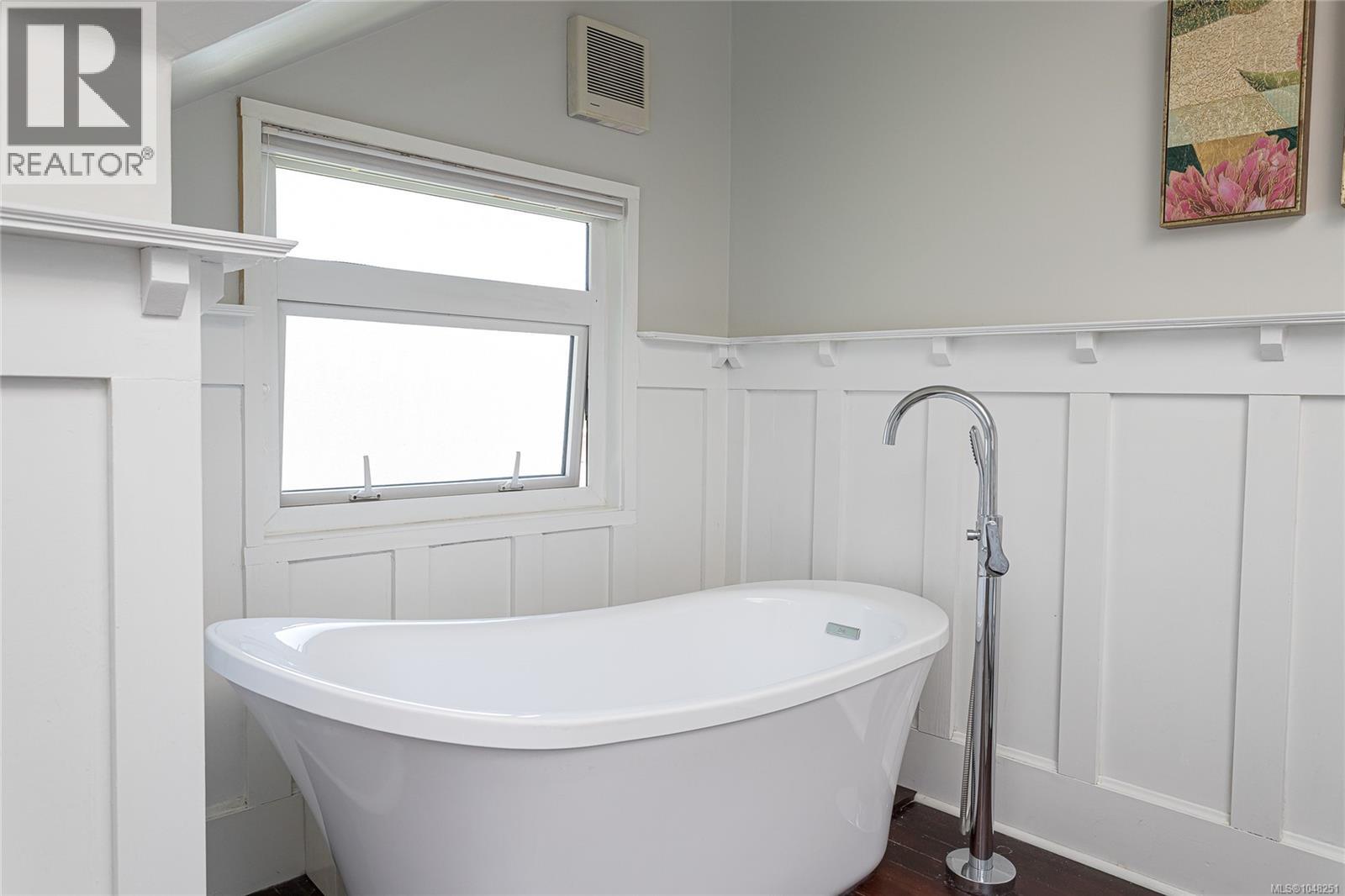 875 Richmond Ave - Image 29