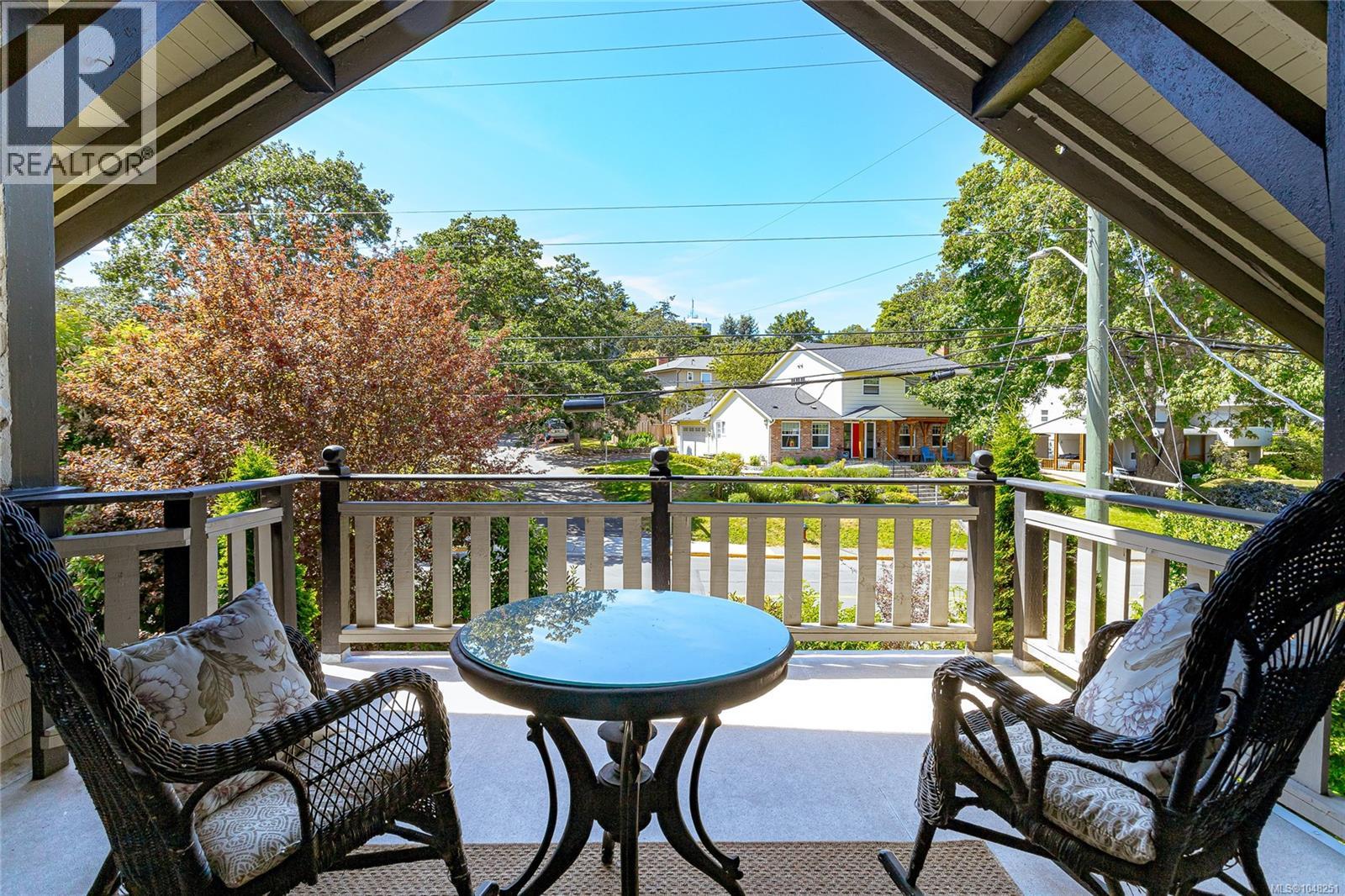 875 Richmond Ave - Image 23