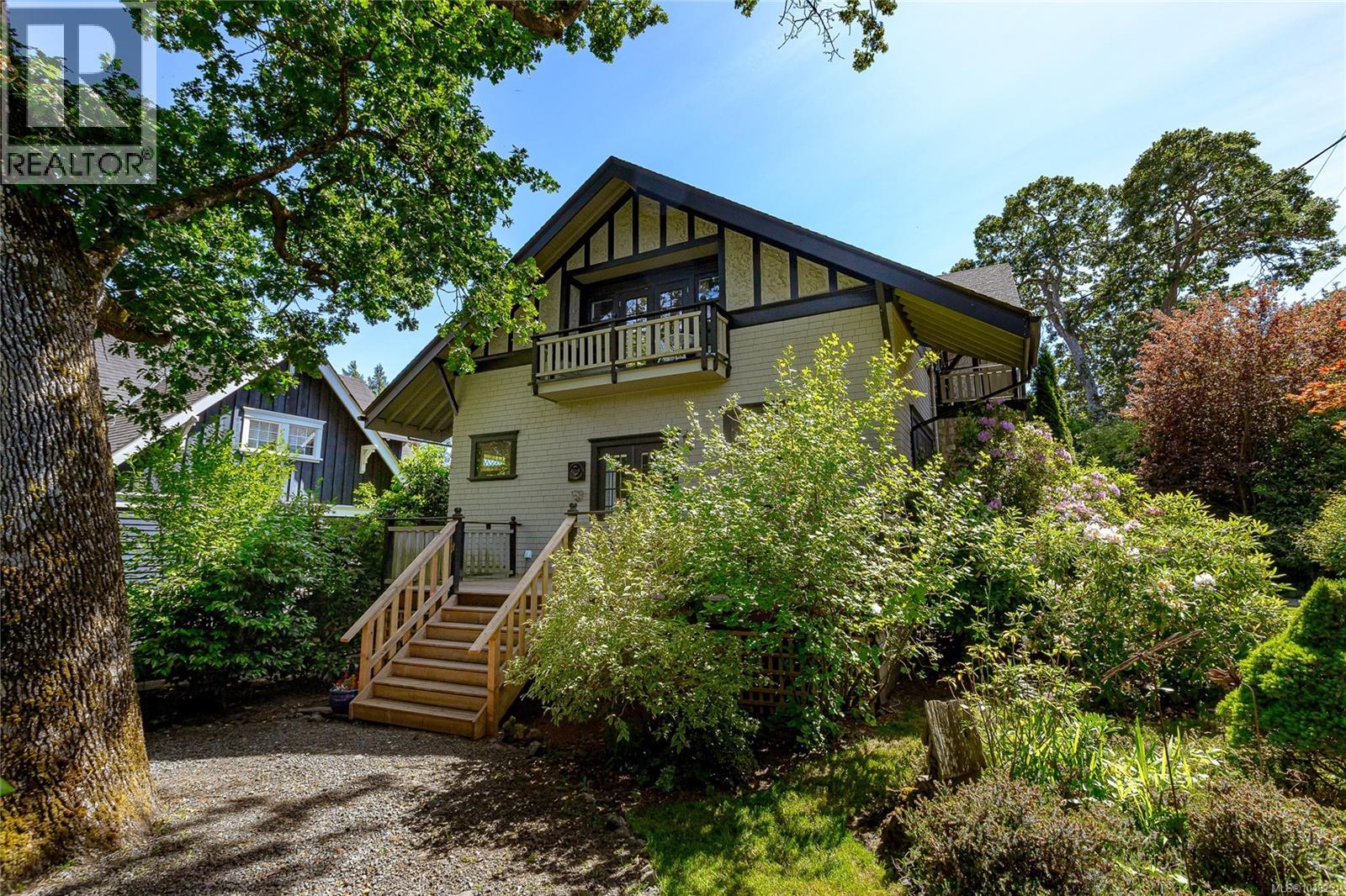 875 Richmond Ave - 54