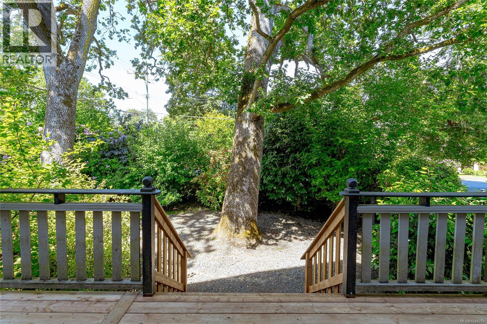 875 Richmond Ave - 50