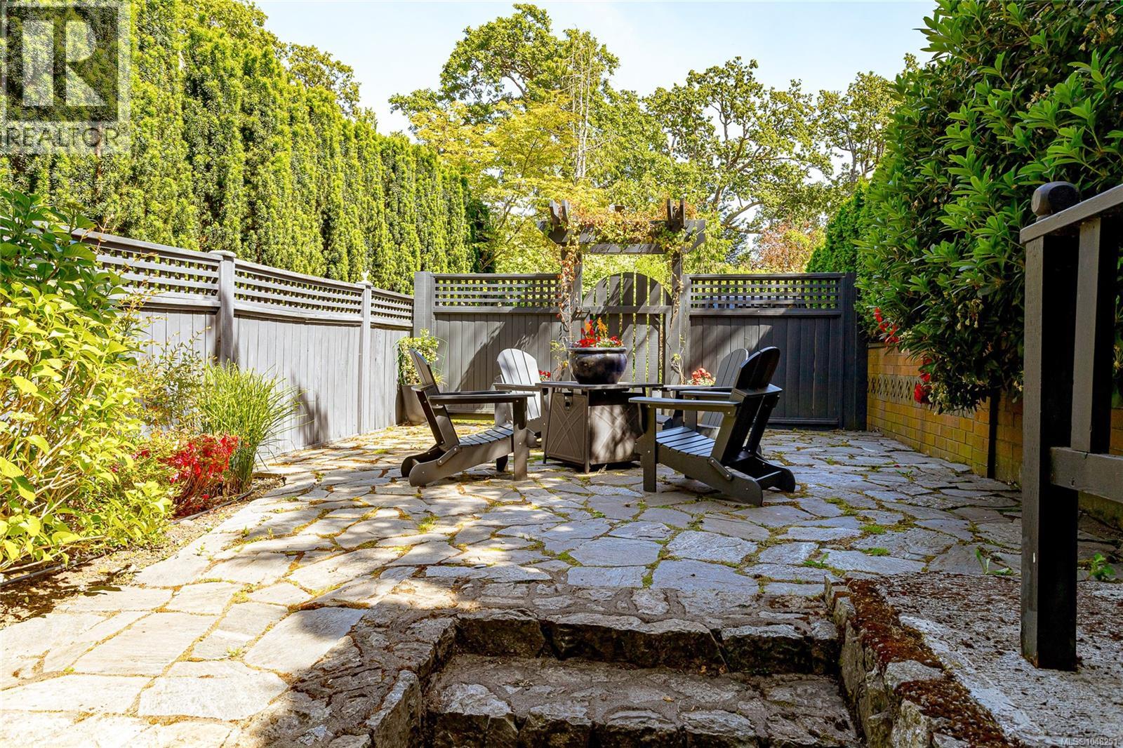 875 Richmond Ave - Image 56