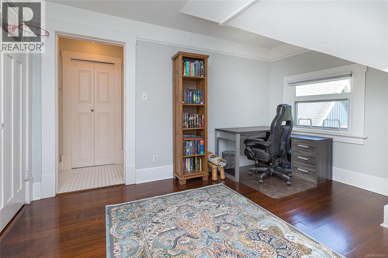 875 Richmond Ave - Image 34