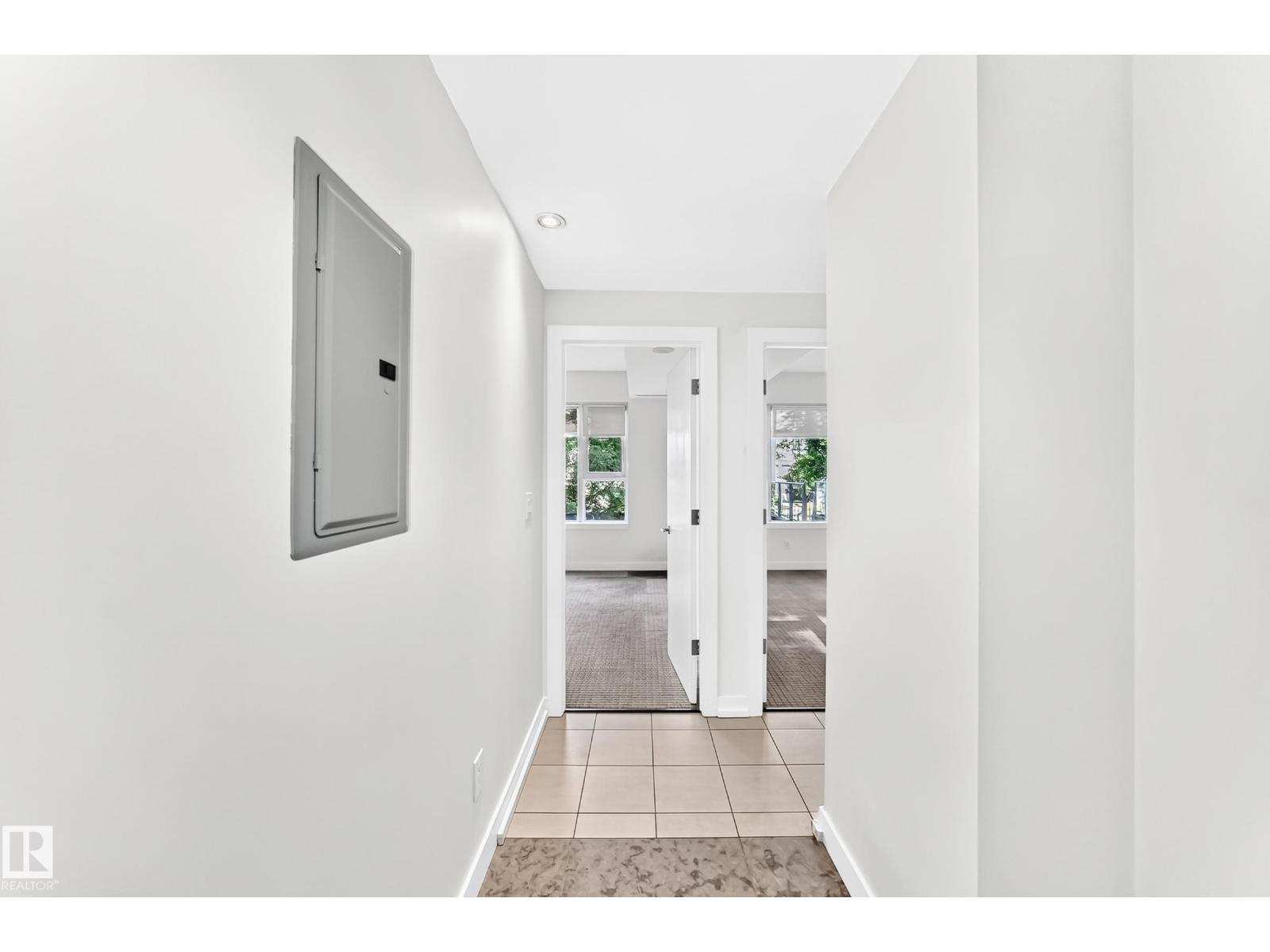 #104 2612 109 ST NW - 33