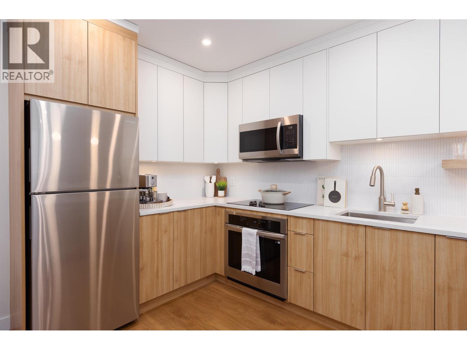 #529 1281 Pridham Avenue - 6
