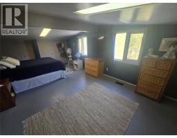 Dining room - 1037 Raft River Road, Clearwater, BC V0E1N1 Photo 13