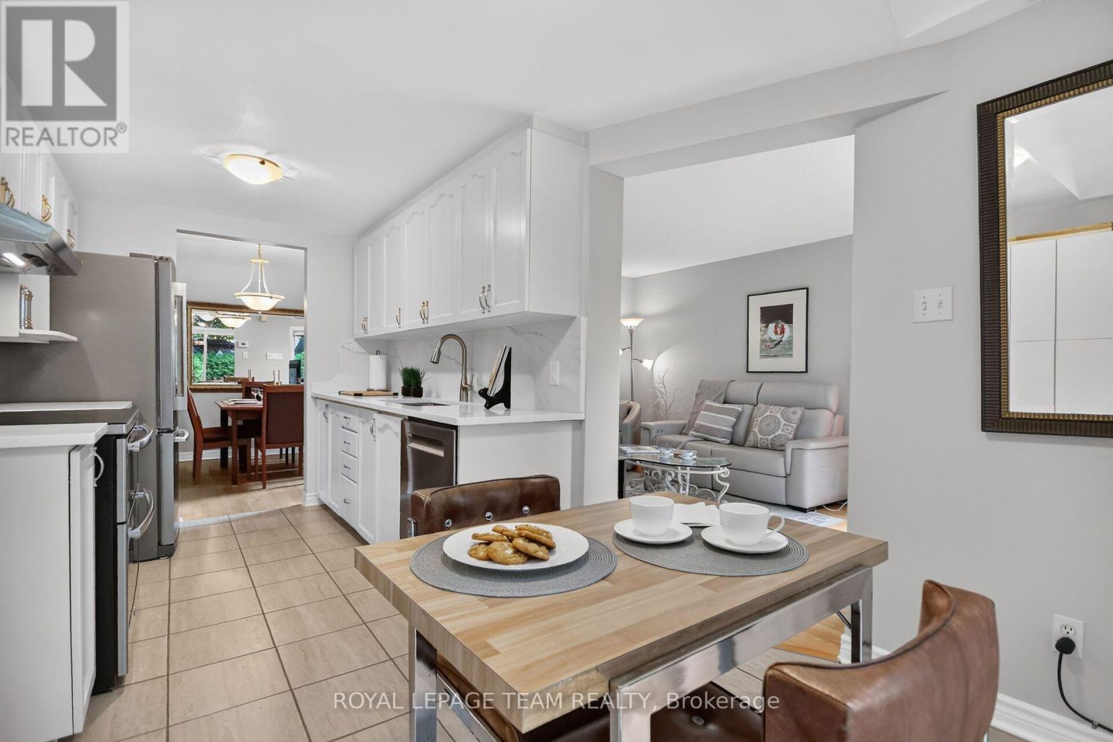72 SHEPPARD'S GLEN AVENUE - Image 18