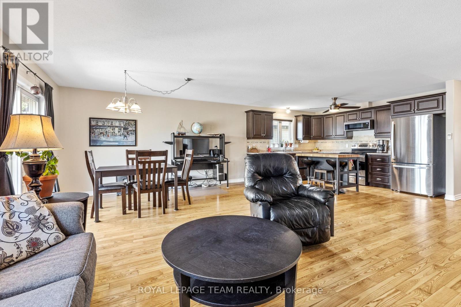 141 RAINA WAY - Image 12