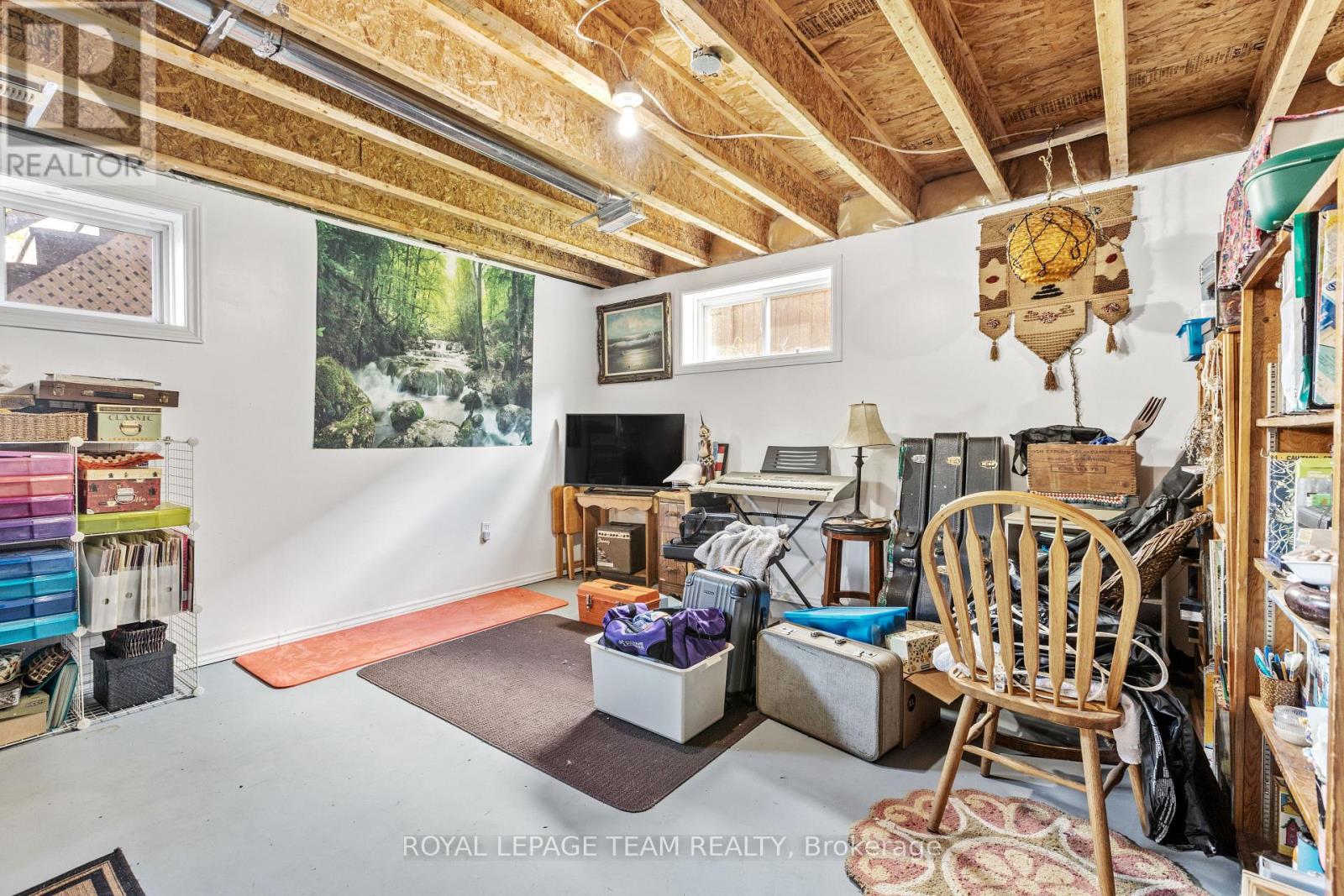 141 RAINA WAY - 30