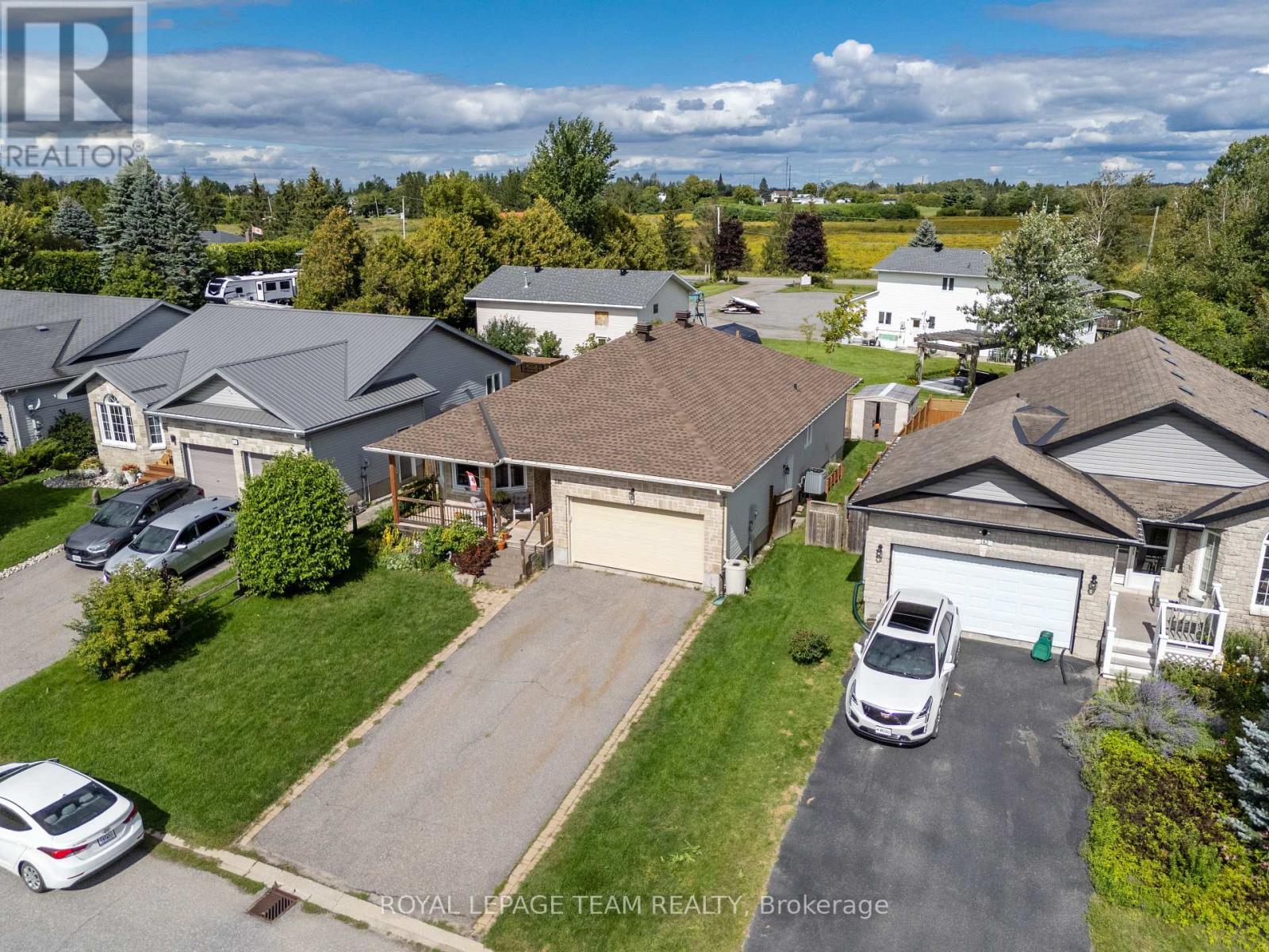 141 RAINA WAY - 35