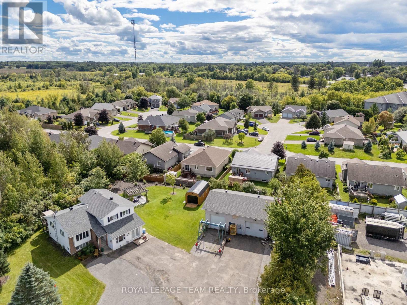 141 RAINA WAY - 36