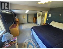 Kitchen - 1037 Raft River Road, Clearwater, BC V0E1N1 Photo 15