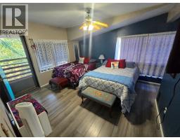 1037 Raft River Road, Clearwater, BC V0E1N1 Photo 18