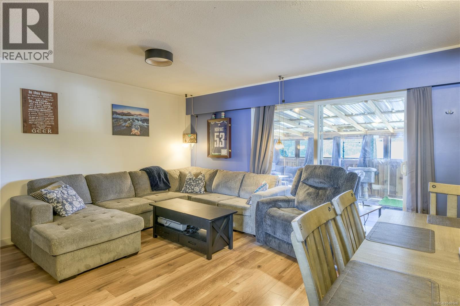 64 Clark Dr - Image 10