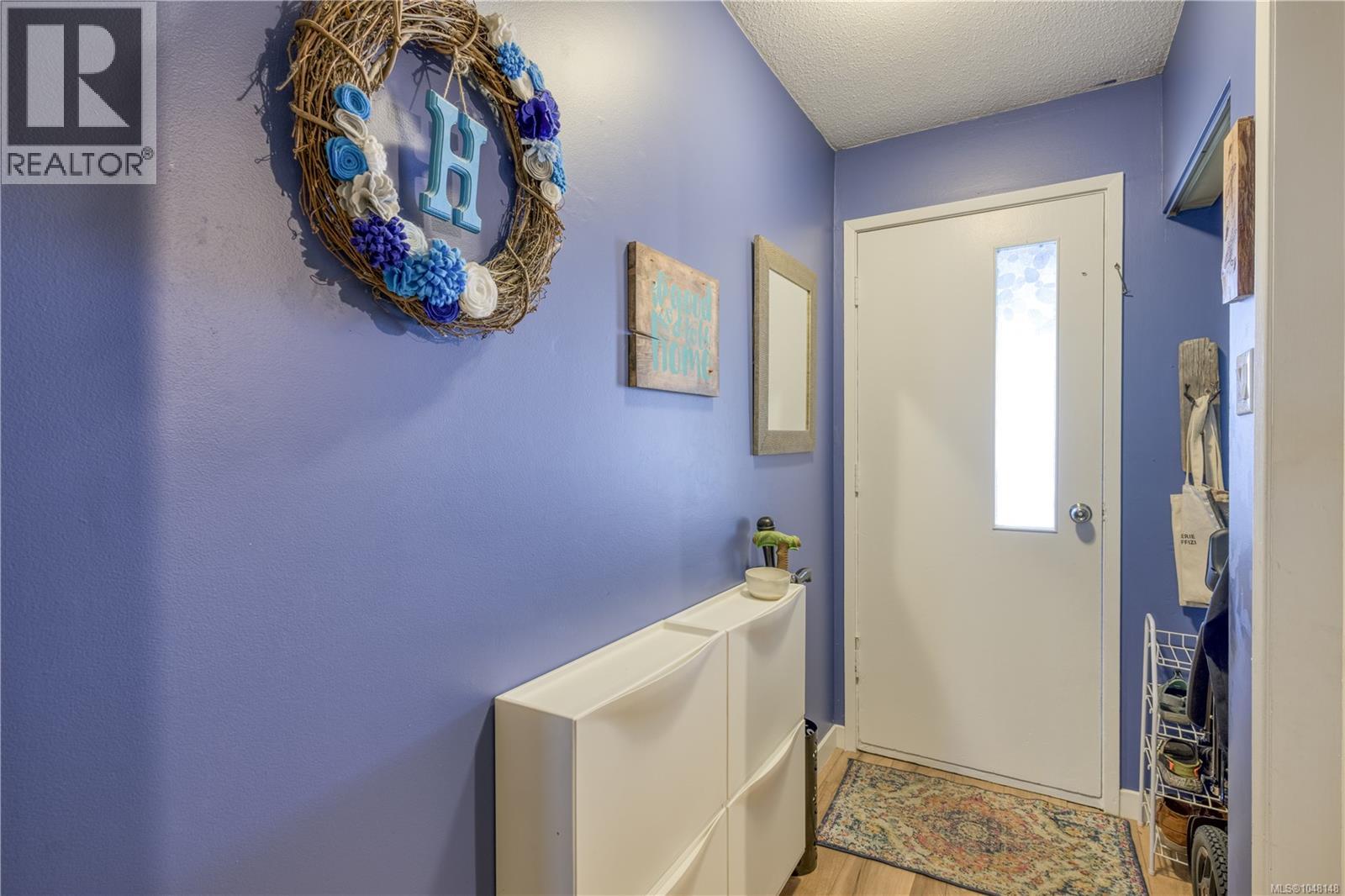 64 Clark Dr - Image 3