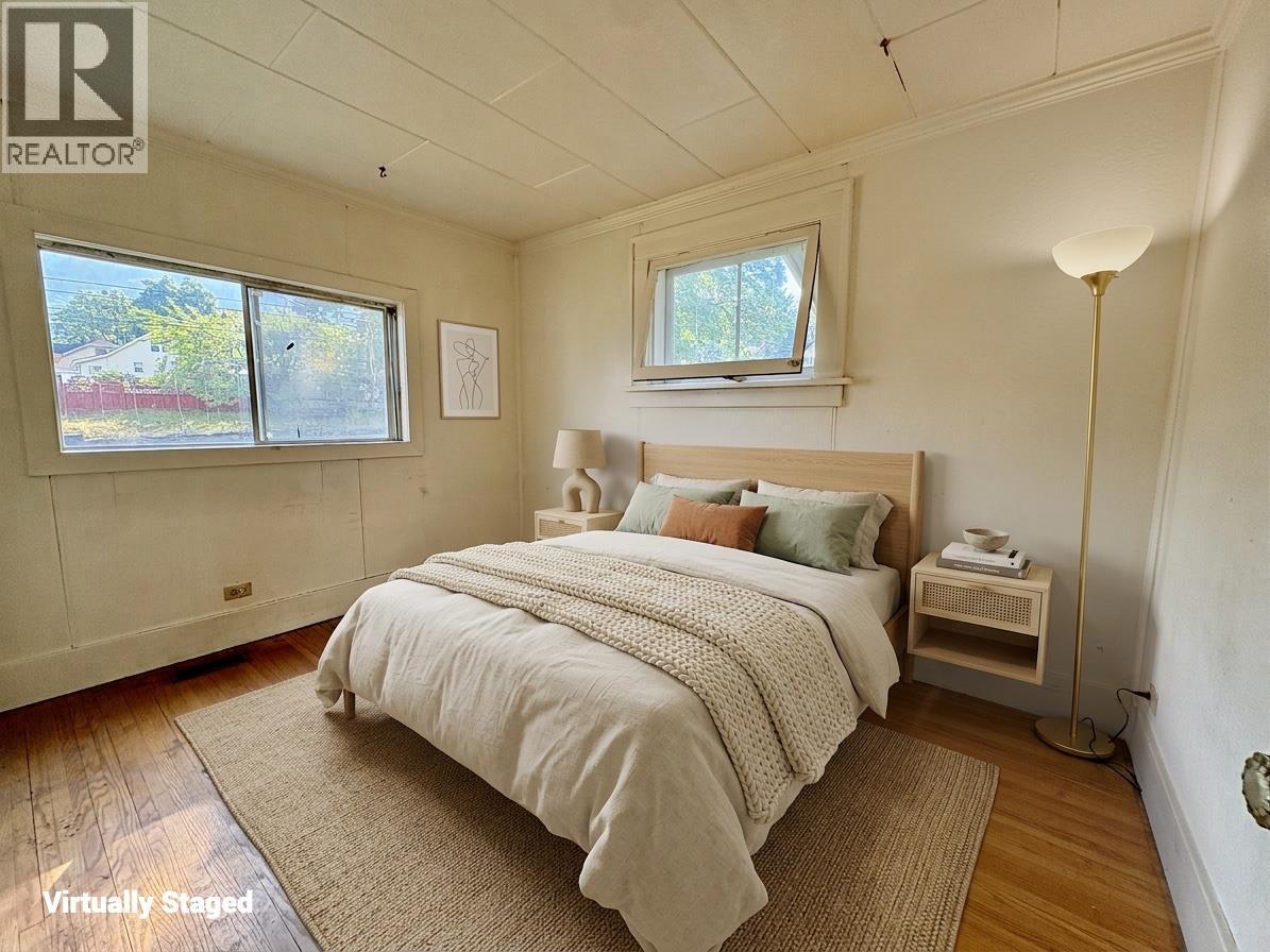 1104 Mcquarrie Avenue - 12