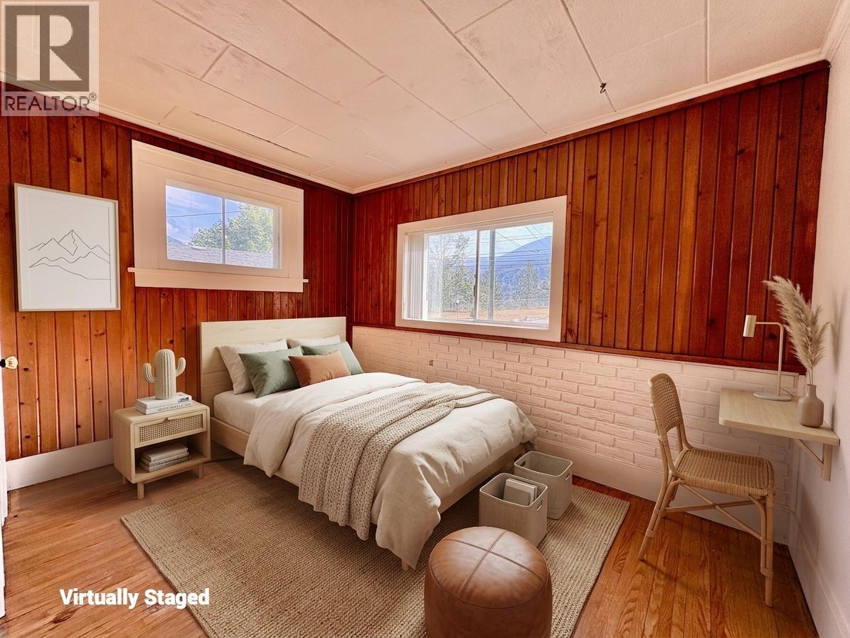 1104 Mcquarrie Avenue - Image 14
