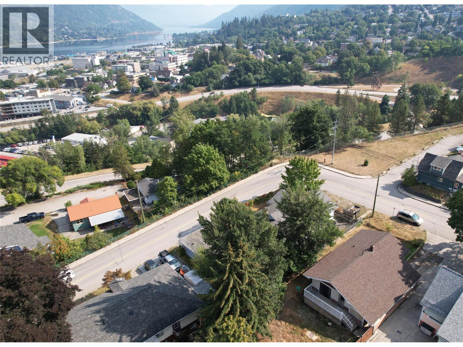 1104 Mcquarrie Avenue - 4