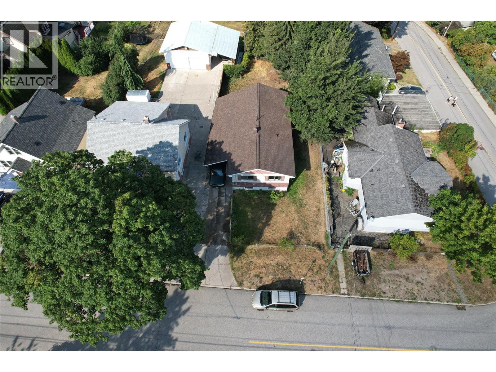 1104 Mcquarrie Avenue - Image 15