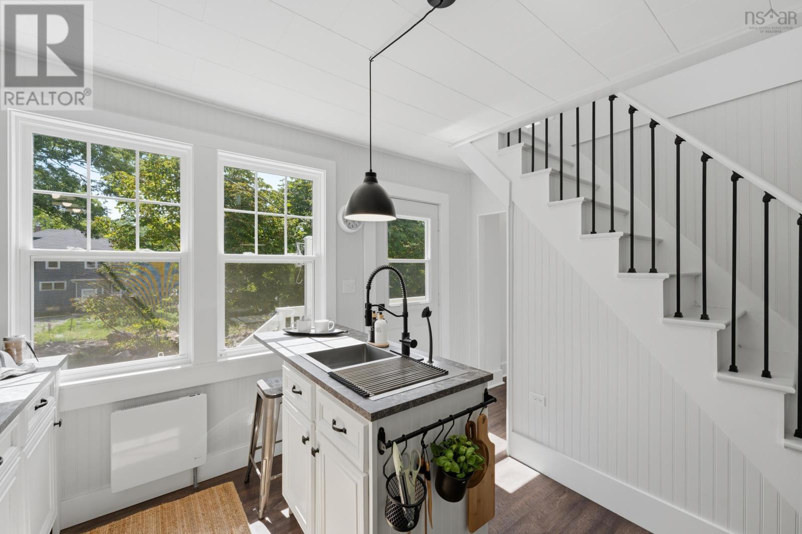 18 Maple Drive - Image 17