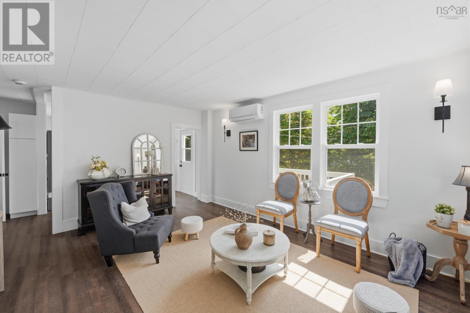 18 Maple Drive - Image 23
