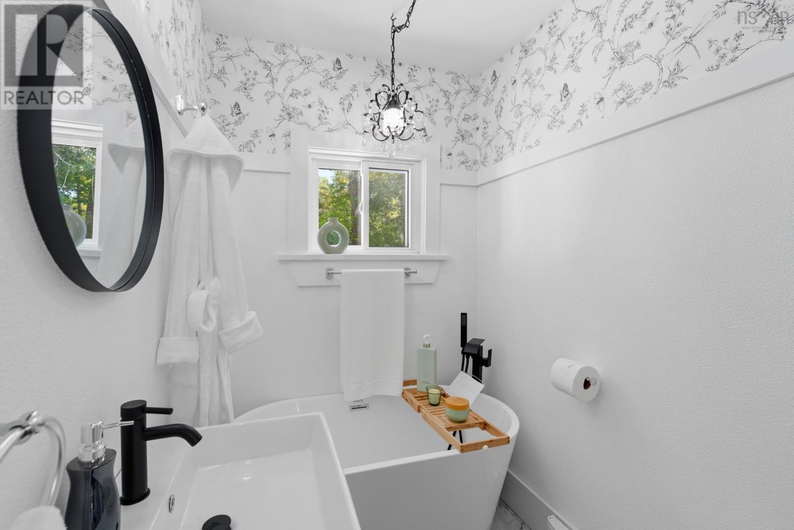 18 Maple Drive - Image 30