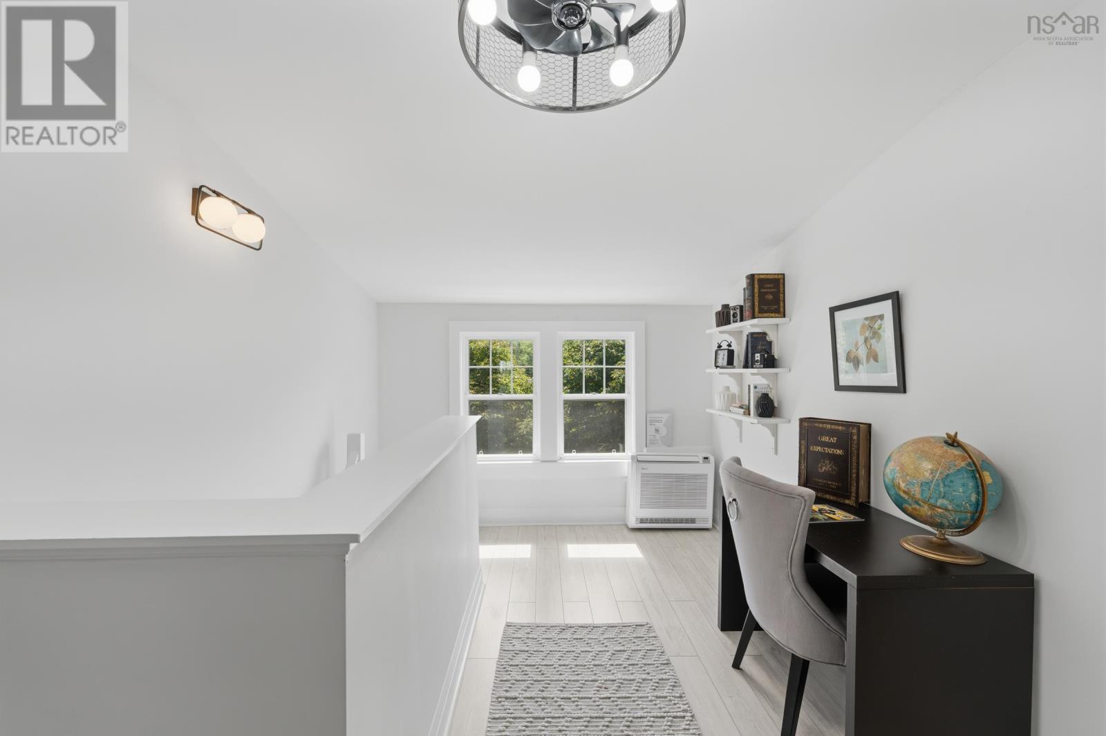 18 Maple Drive - Image 35