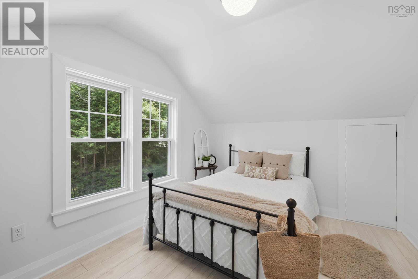 18 Maple Drive - Image 38