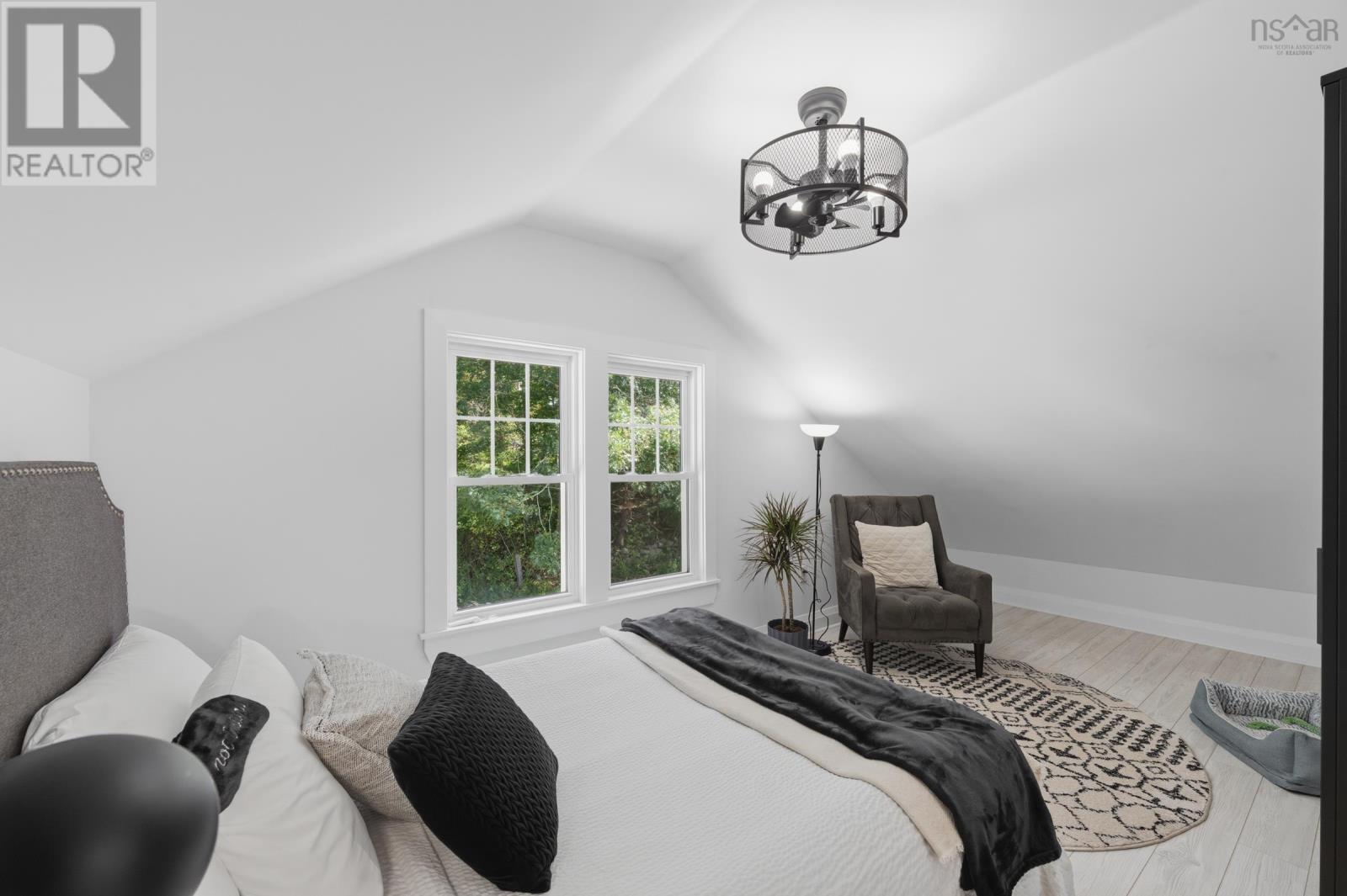18 Maple Drive - 39
