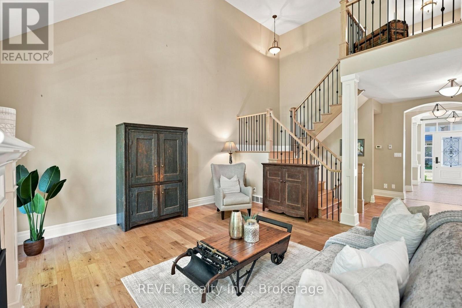 10 EVERGREEN LANE - Image 22